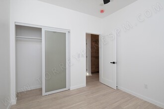3027 Luna Ave in San Diego, CA - Building Photo - Building Photo