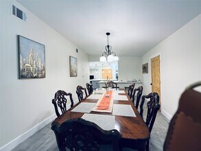 3936 Wagon Rd in Dickinson, TX - Building Photo - Building Photo