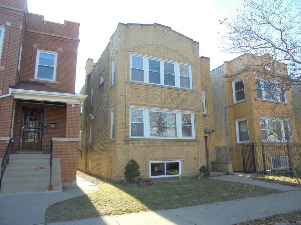 5315 W Schubert Ave in Chicago, IL - Building Photo