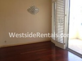 11970 Montana Ave, Unit 301 in Los Angeles, CA - Building Photo