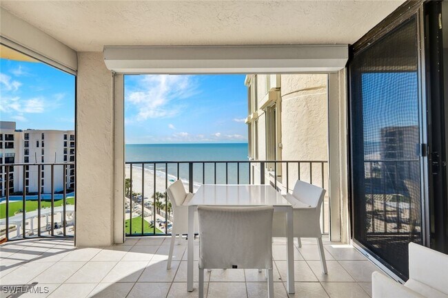 property at 3215 Gulf Shore Blvd N