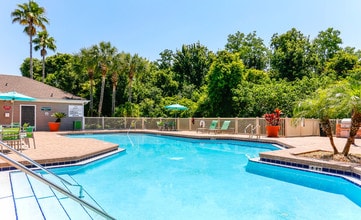 The Terraces at Lake Mary in Lake Mary, FL - Foto de edificio - Building Photo