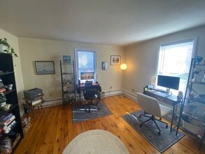 198 Alsace St in Manchester, NH - Building Photo - Building Photo