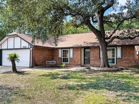 7859 Hawk Trail St in San Antonio, TX - Building Photo