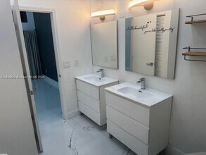 2671 Parkview Dr S in Hallandale Beach, FL - Building Photo - Building Photo