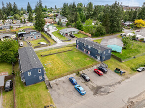 2821 NE Center St in Bremerton, WA - Building Photo - Building Photo