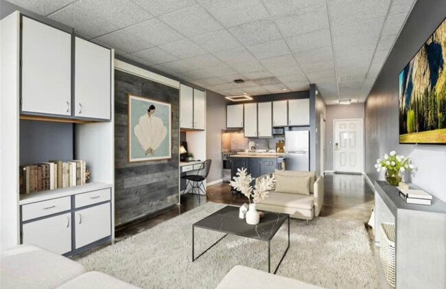 property at 431 S 7th St