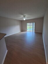 280 Crestwood Cir, Unit 102 in Royal Palm Beach, FL - Building Photo - Building Photo