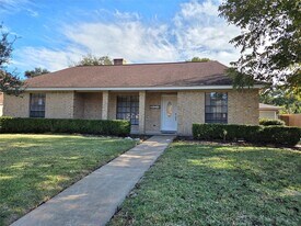 14731 Charlmont Dr in Houston, TX - Building Photo