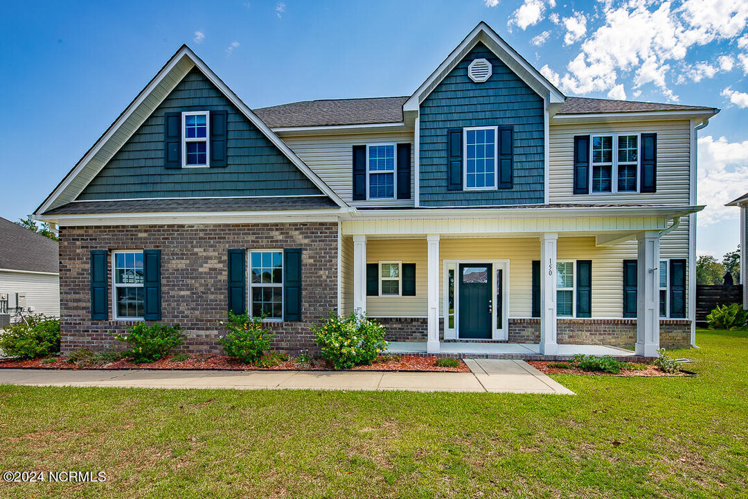 150 Finch Ln in New Bern, NC - Building Photo