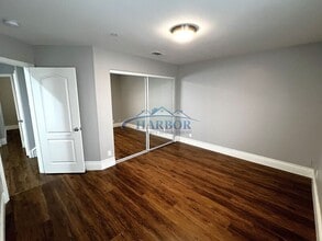 2405 Vanderbilt Ln in Redondo Beach, CA - Building Photo - Building Photo