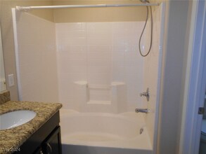 6820 Majestic Palm Dr in Las Vegas, NV - Building Photo - Building Photo