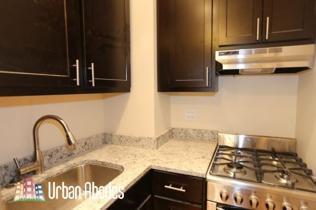 626 W Patterson Ave, Unit M09B in Chicago, IL - Foto de edificio - Building Photo
