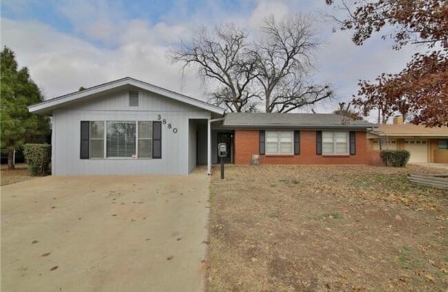 3880 N 9th St in Abilene, TX - Building Photo - Building Photo
