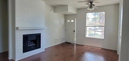 10830 Sabre Hill Dr #201 in San Diego, CA - Building Photo - Building Photo