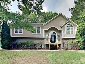 649 Settlers Ridge Ln