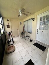 325 Knotty Pine Cir in Greenacres, FL - Building Photo - Building Photo