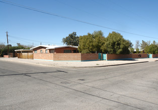 Camilla Villa in Tucson, AZ - Foto de edificio - Building Photo