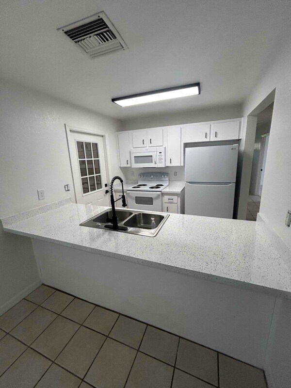7665 Chase Rd-Unit -12 in Lakeland, FL - Building Photo - Building Photo