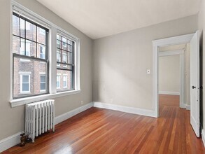 64 Queensberry St in Boston, MA - Foto de edificio - Building Photo