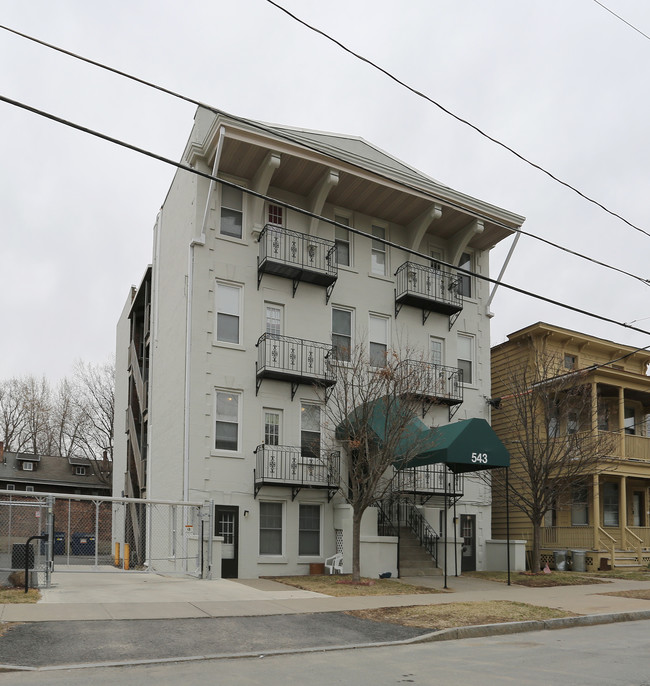 543 Warren St in Albany, NY - Foto de edificio - Building Photo