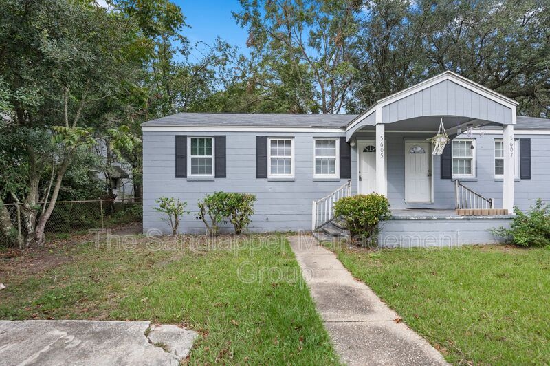 5605 Aldrich Ave in North Charleston, SC - Building Photo