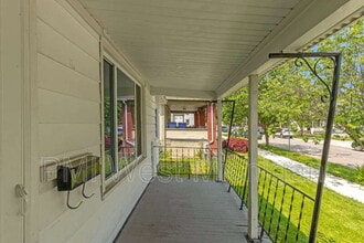 1200 Jackson St NW in Grand Rapids, MI - Building Photo - Building Photo