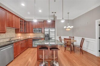 11 Perimeter Center E in Dunwoody, GA - Building Photo - Building Photo