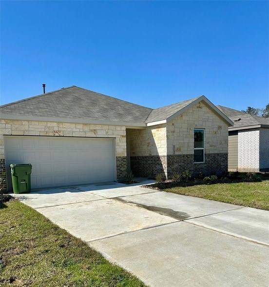 10650 Ellerston Rd in Cleveland, TX - Building Photo - Building Photo