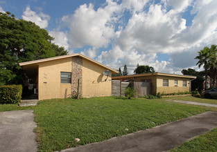 1915-1921 Scott St in Hollywood, FL - Building Photo - Building Photo