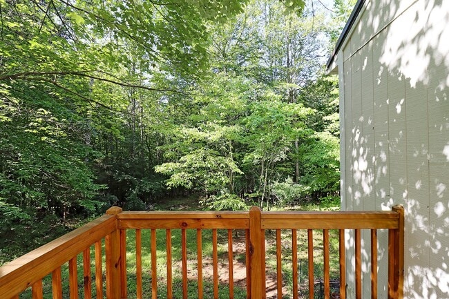 property at 373 Wild Turkey Ln