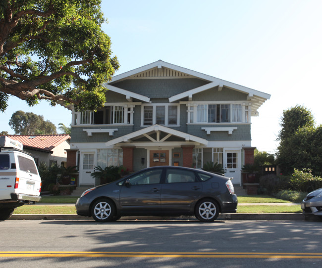 738-740 1/2 Main St. in Huntington Beach, CA - Foto de edificio - Building Photo