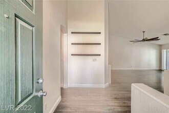 817 Majestic Oak St in Las Vegas, NV - Building Photo - Building Photo