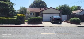 1022 143rd Ave in San Leandro, CA - Building Photo
