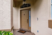 8661 Gleneagle Way in Naples, FL - Foto de edificio - Building Photo