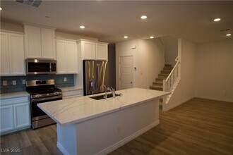 7342 N Decatur Blvd in Las Vegas, NV - Building Photo - Building Photo