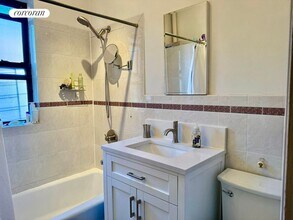 880 W 181st St in New York, NY - Building Photo - Building Photo