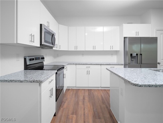 property at 3027 NE Beechwood Cir