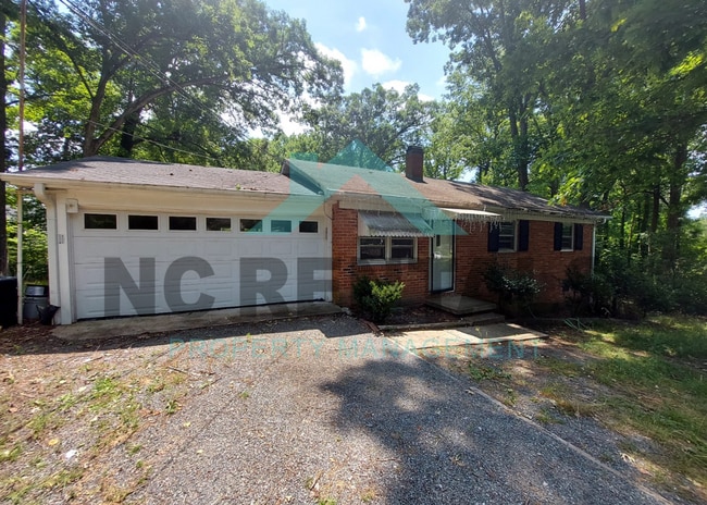 property at 3818 Edgewood Terrace Rd