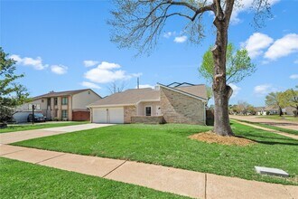 12411 Ravens Mate Dr in Cypress, TX - Foto de edificio - Building Photo