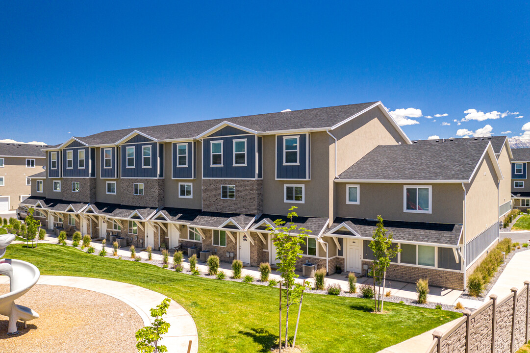 Village at Porter's Crossing in Eagle Mountain, UT - Building Photo