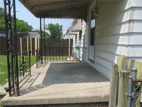 11901 Wayland Ave in Cleveland, OH - Building Photo - Building Photo