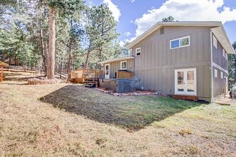 1040 Forest Hill Rd in Woodland Park, CO - Building Photo - Building Photo