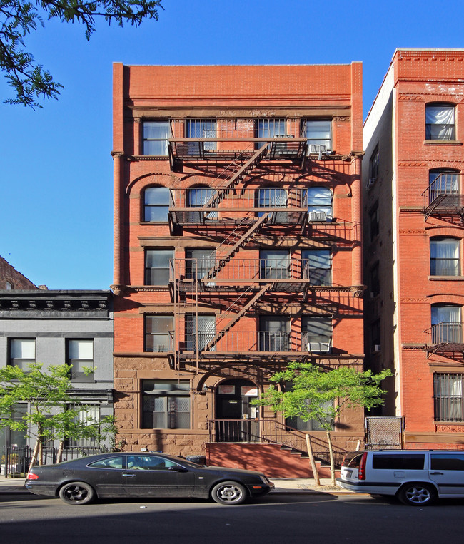 & 456 St. Nicholas Ave in New York, NY - Foto de edificio - Building Photo