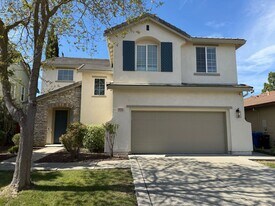9435 Sea Cliff Way in Elk Grove, CA - Building Photo