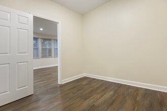 10747 S Indiana Ave in Chicago, IL - Building Photo - Building Photo