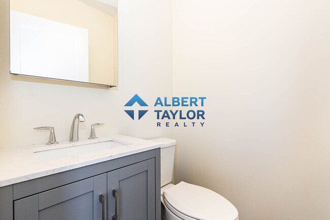 5 Malvern Ter in Medford, MA - Building Photo - Building Photo