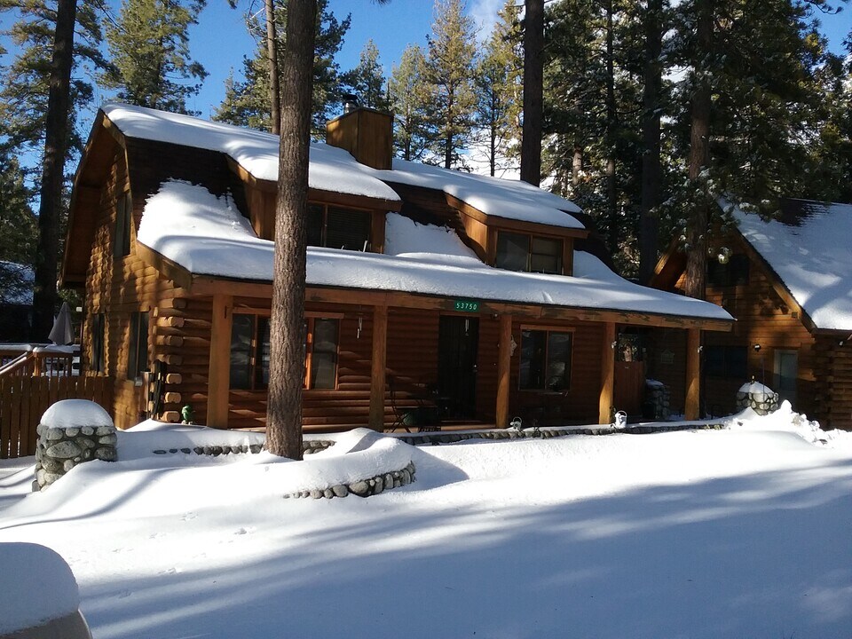 53750 Tollgate Rd in Idyllwild, CA - Building Photo