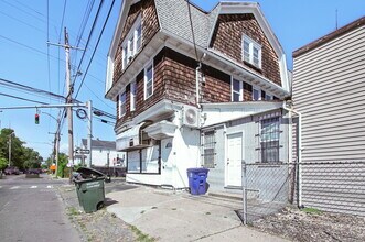 100 Bishop Ave in Bridgeport, CT - Building Photo - Building Photo