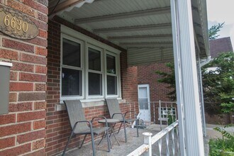 6630 Hartwell St in Dearborn, MI - Building Photo - Building Photo